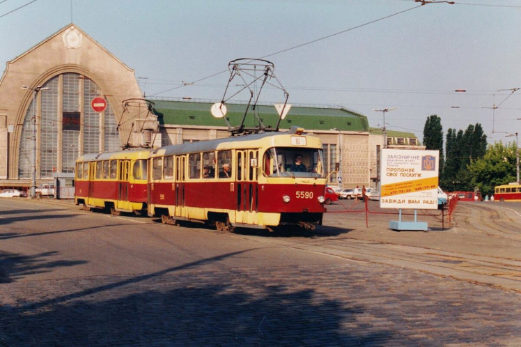 Трамвай на Вокзальній площі колись