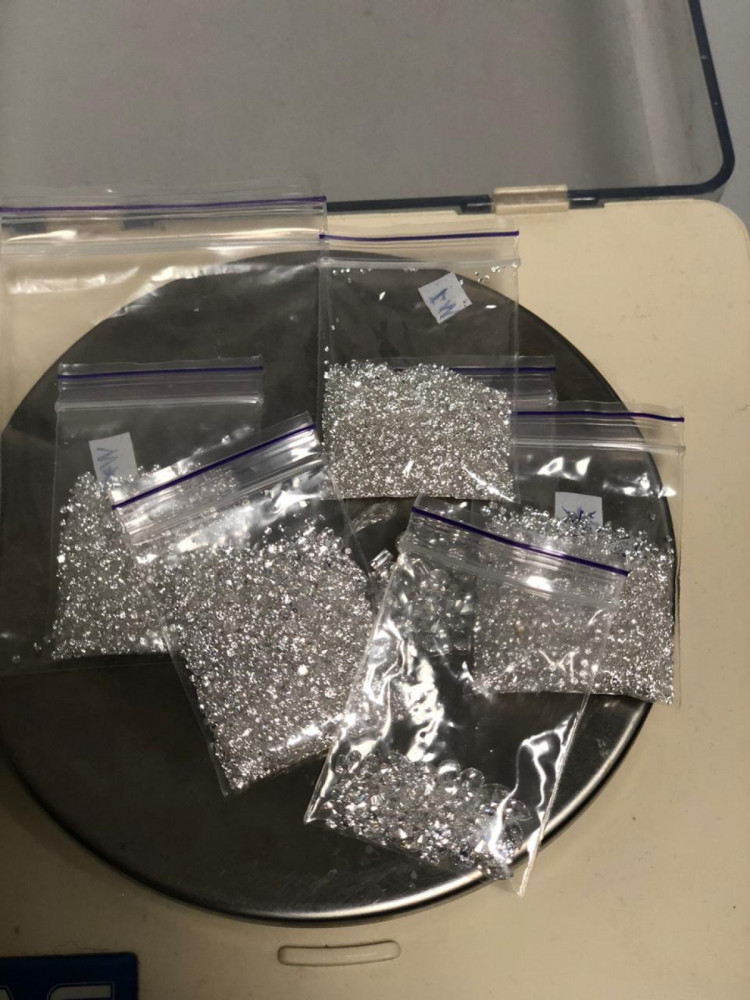 Пакети з діамантами