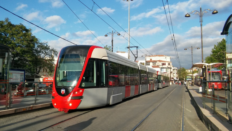 Швидкісний трамвай в Стамбулі