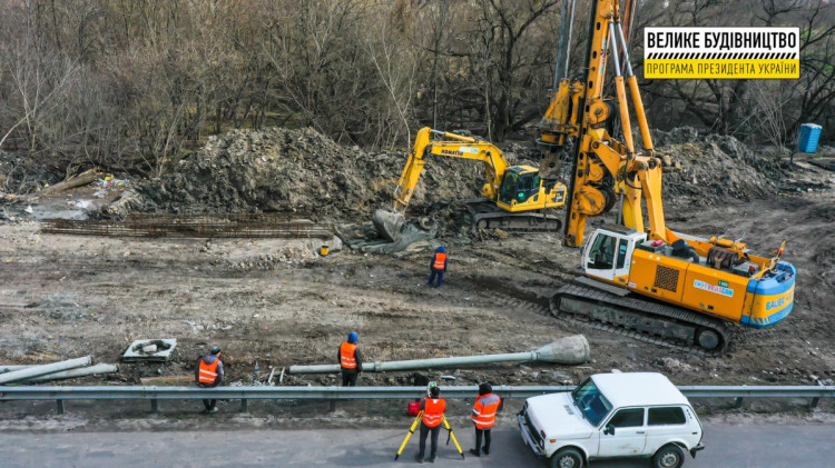 Будівництво на трасі Київ-Одеса (4)