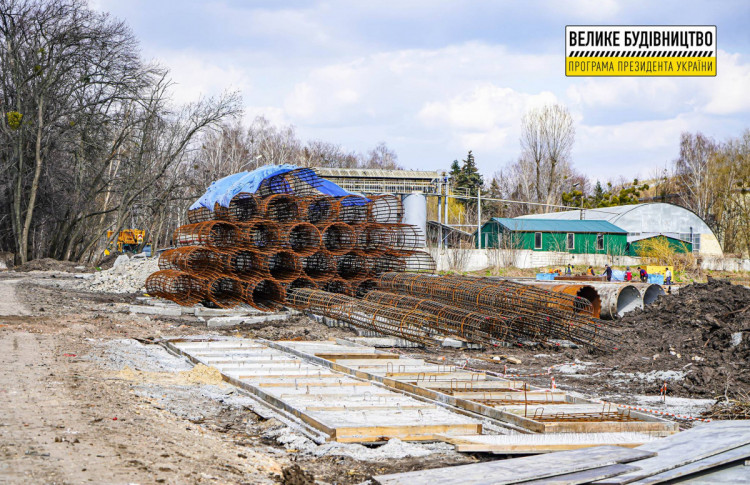 Будівництво на трасі Київ-Одеса (13)