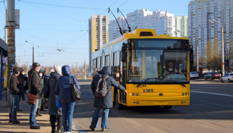 Проїзд у громадському транспорті Києва