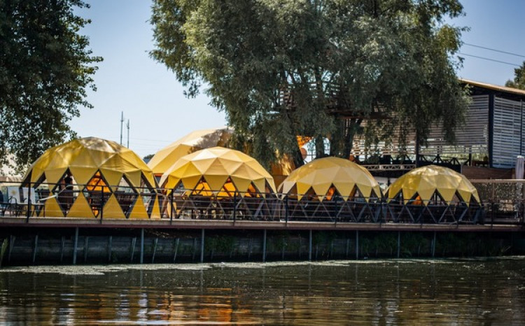 X-Park, Sfera Beatch club
