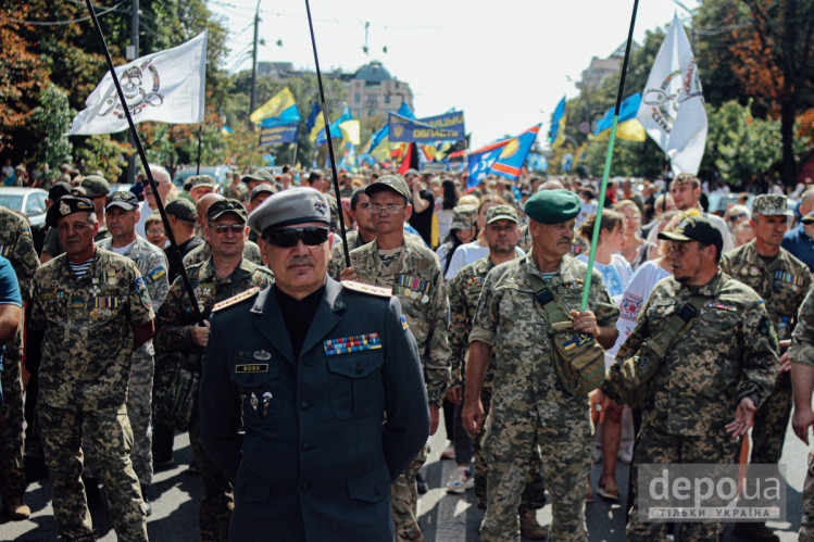 Марш Захисників в Києві – Як у Києві пройшов багатотисячний Марш захисників України (ФОТОРЕПОРТАЖ)