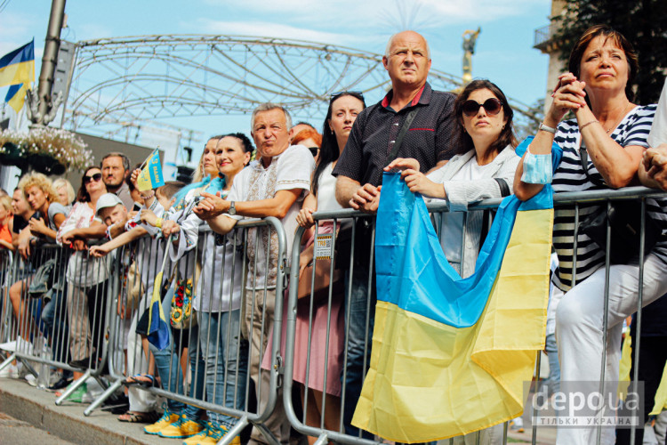 Марш Захисників в Києві – Як у Києві пройшов багатотисячний Марш захисників України (ФОТОРЕПОРТАЖ)