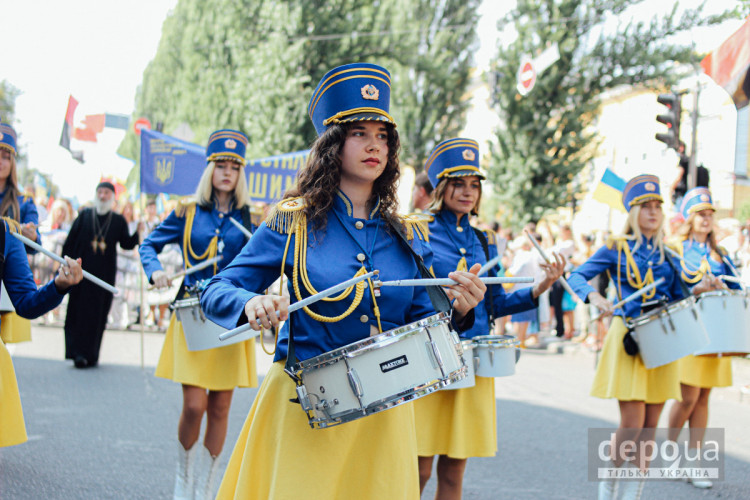 Марш Захисників в Києві – Як у Києві пройшов багатотисячний Марш захисників України (ФОТОРЕПОРТАЖ)