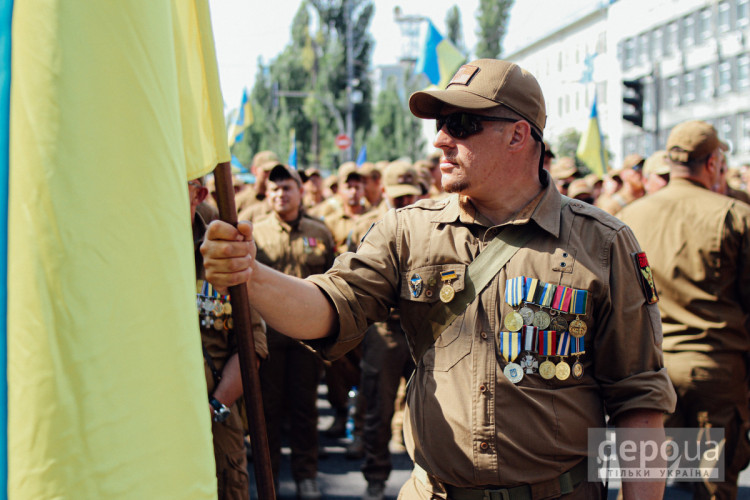 Марш Захисників в Києві – Як у Києві пройшов багатотисячний Марш захисників України (ФОТОРЕПОРТАЖ)