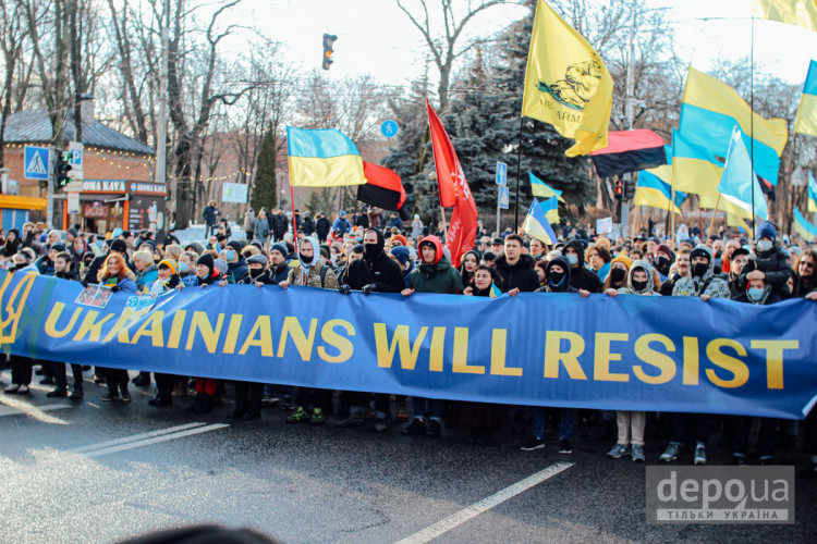 Транспарант с надписью Ukrainians will resist